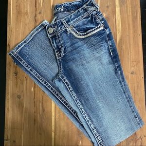 EUC Maurices faded wash flare leg jeans - 5/6